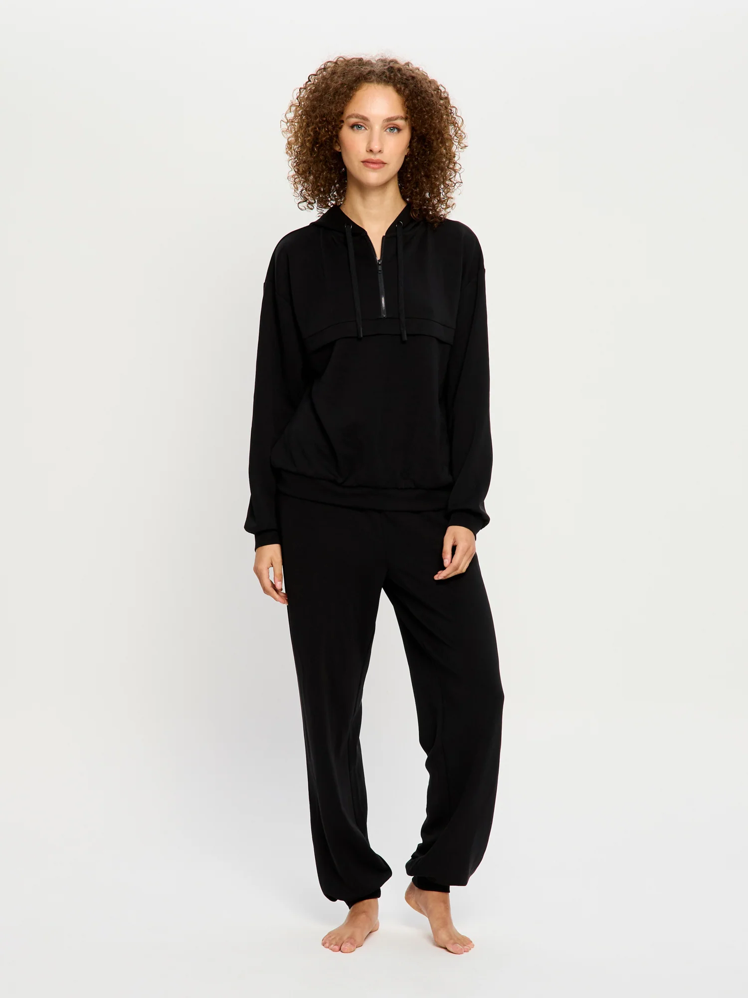 Classic Cut Sweat Black - Image 17
