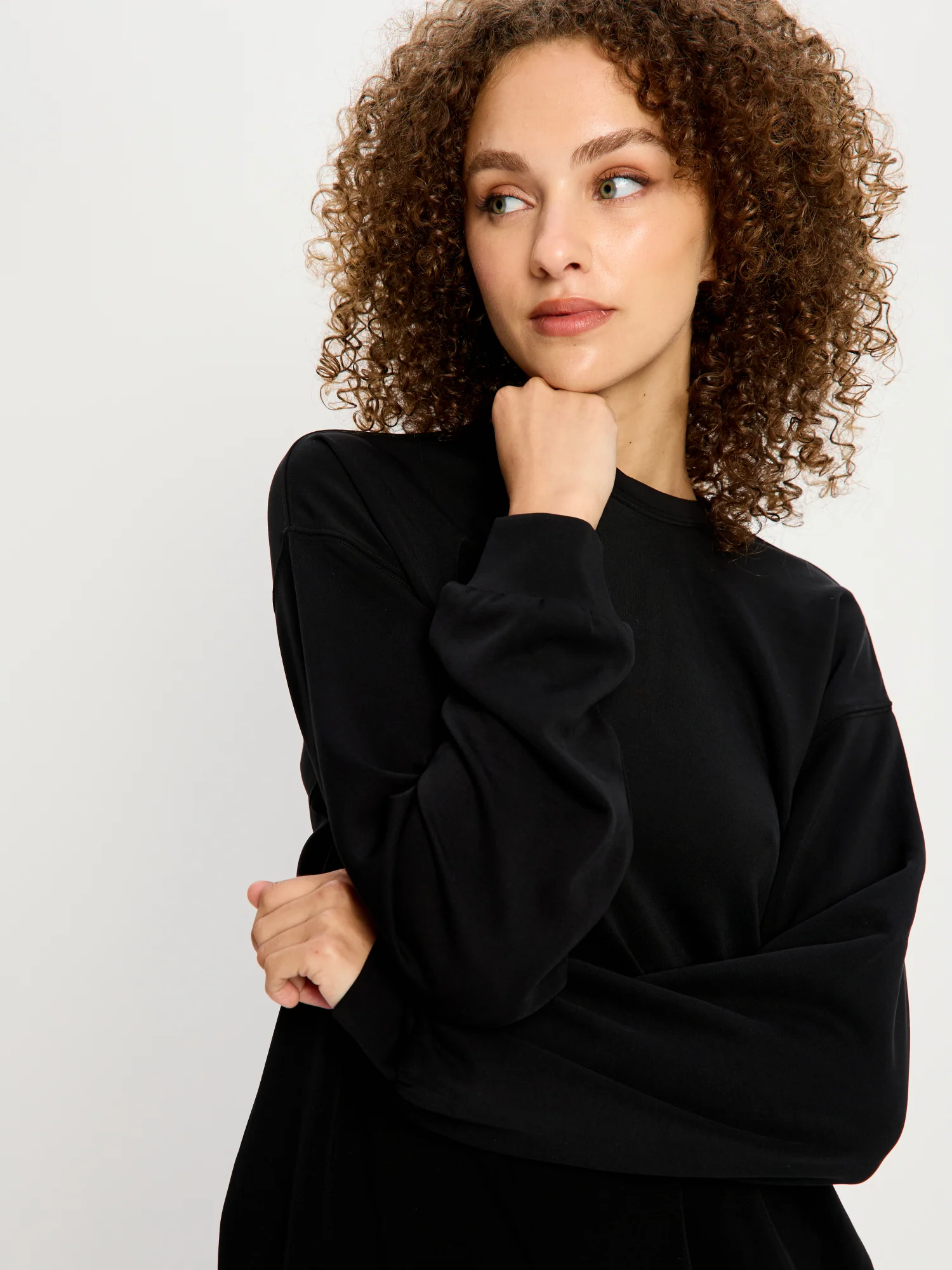 Classic Cut Sweat Black - Image 4