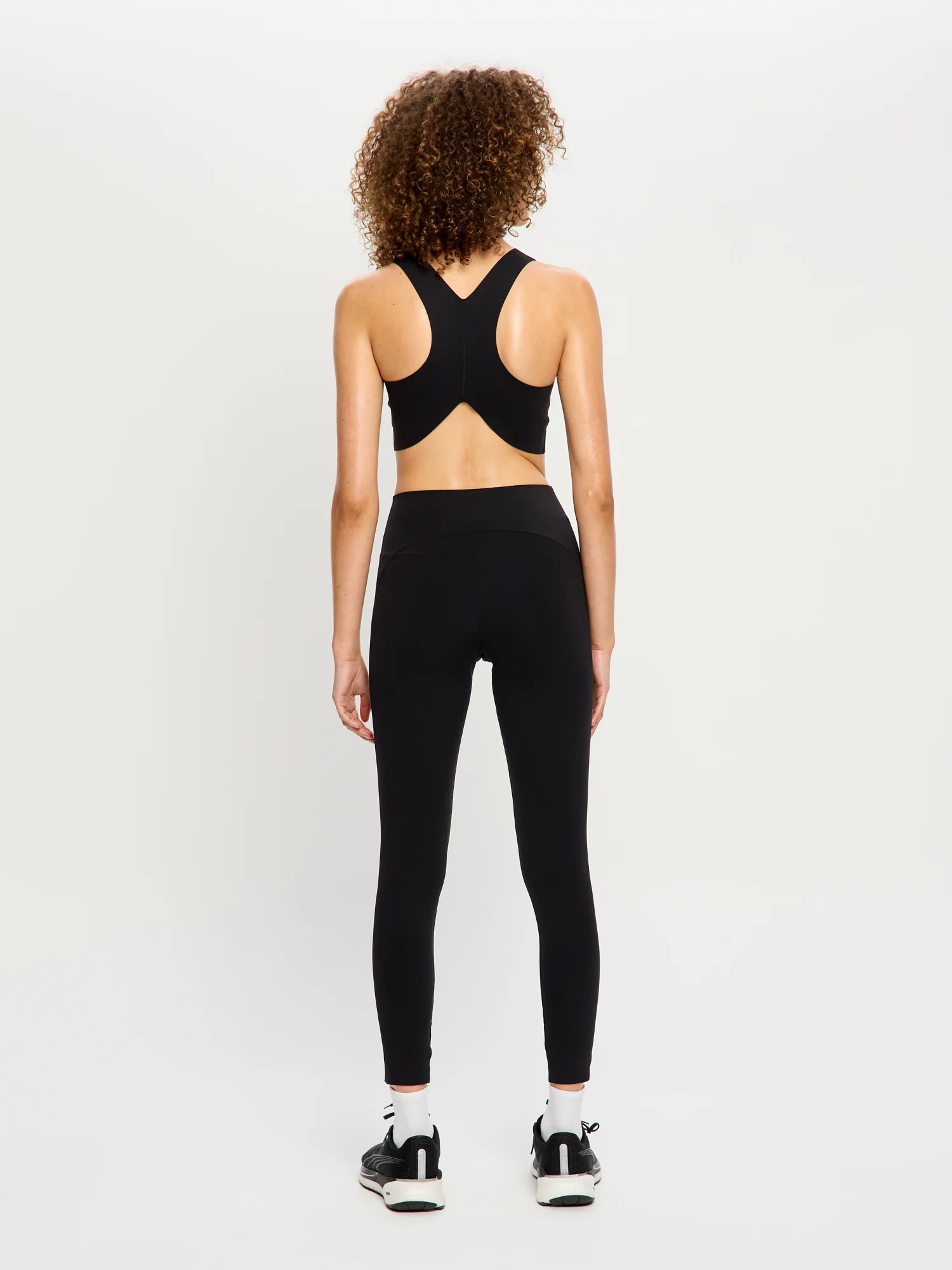 Sculpted Y Back Crop Black - Image 9