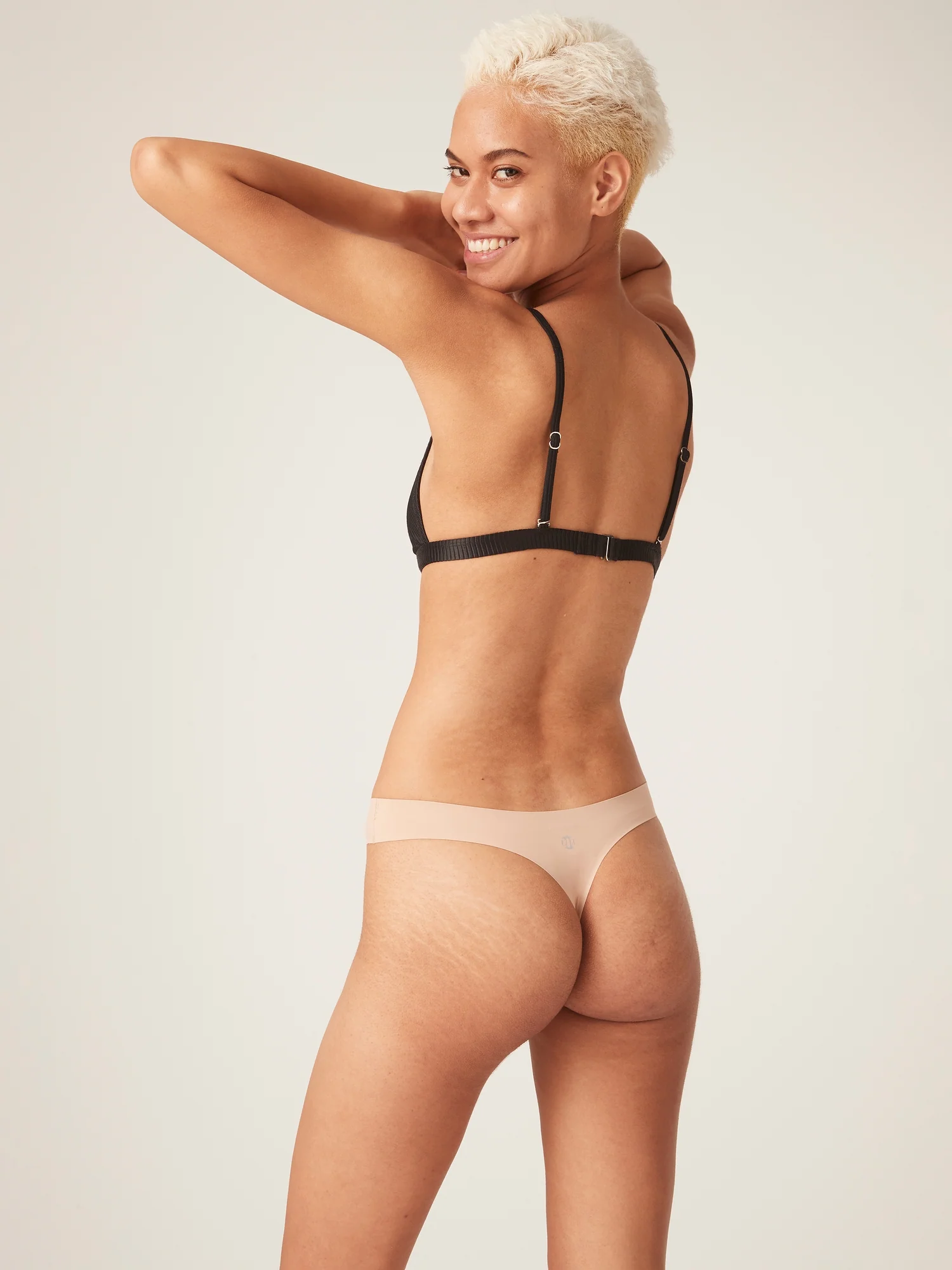 Seamfree Thong Light Cashew - Image 3